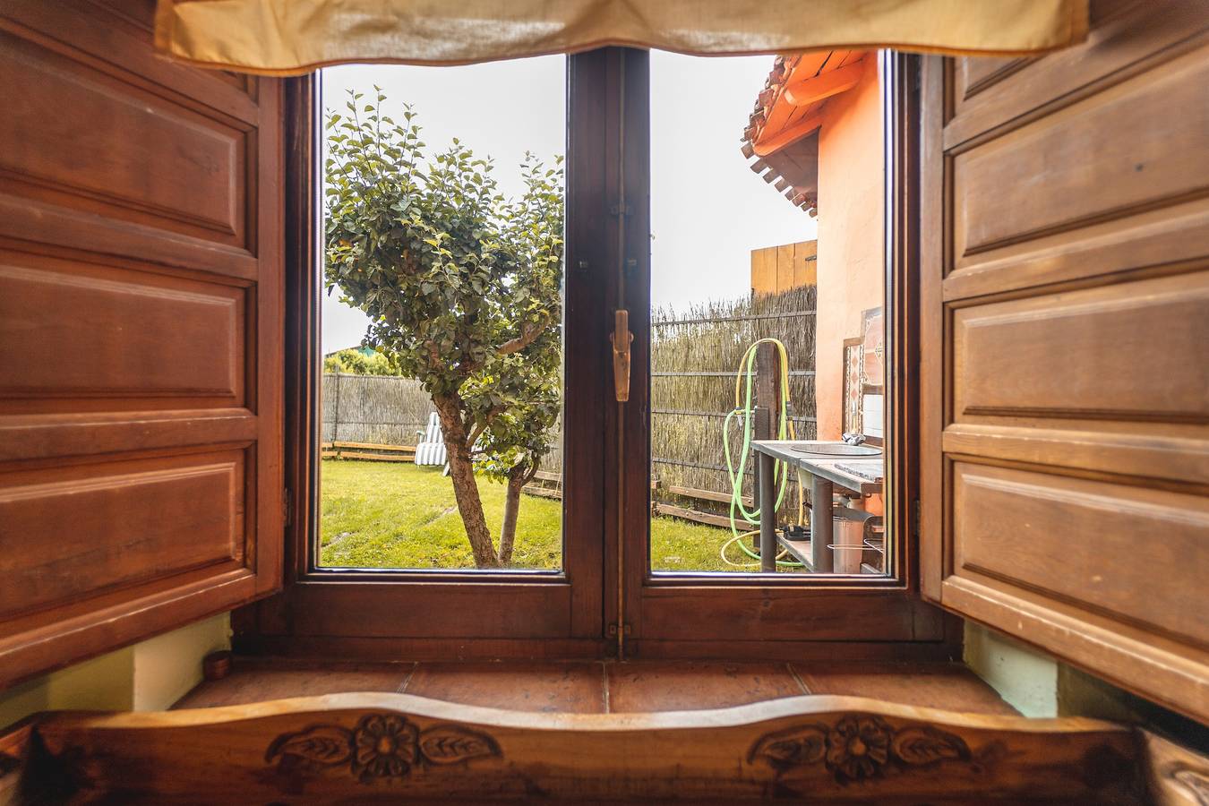 Vakantiehuis 'La Casina' met uitzicht op de bergen en privé tuin, foto 13