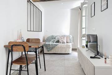 Gîte pour 3 personnes, avec balcon, adapté aux familles à Valbonne