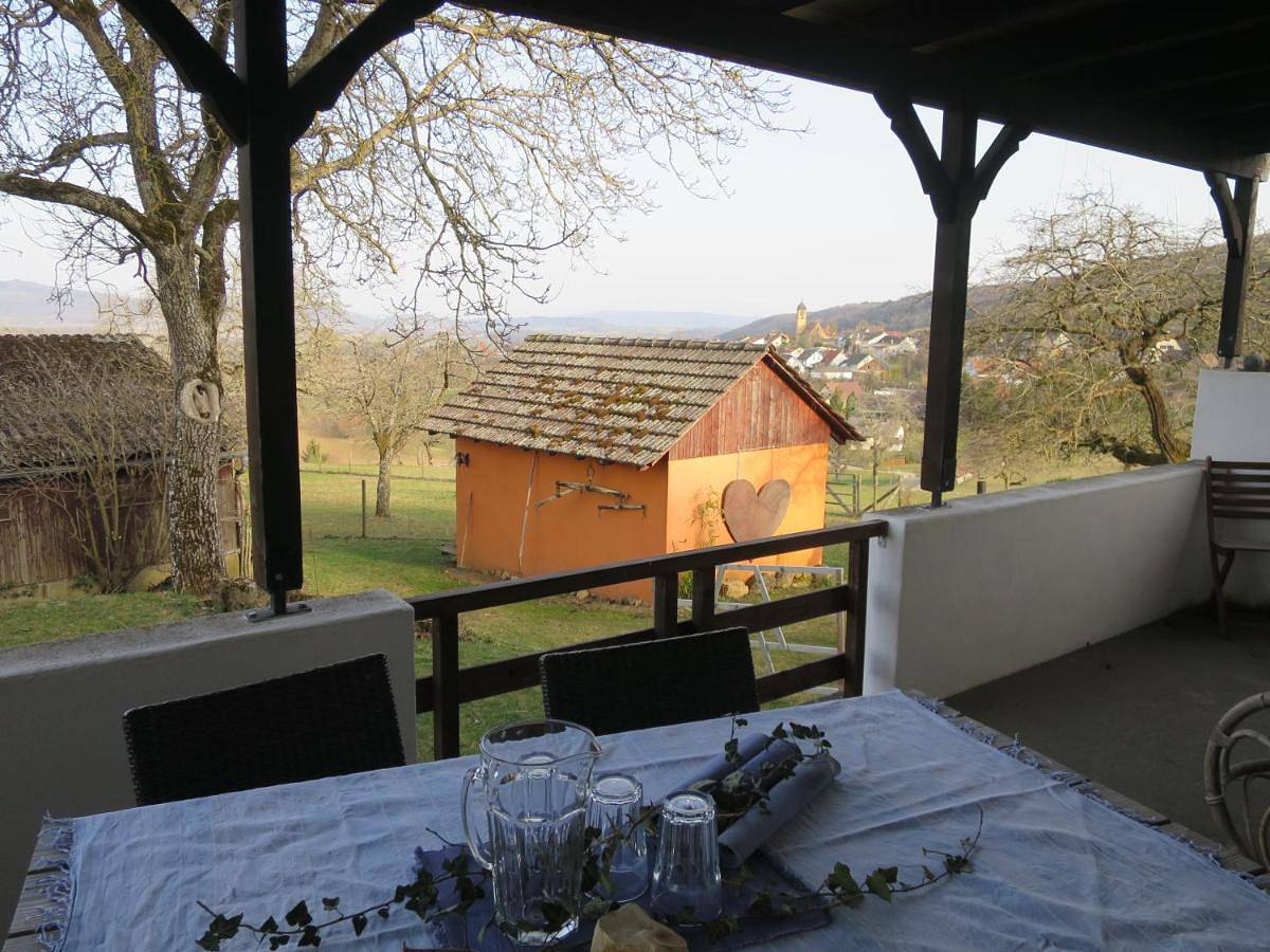 Ganze Wohnung, Alpaka-Ferien in Wiechs am Randen, Tengen