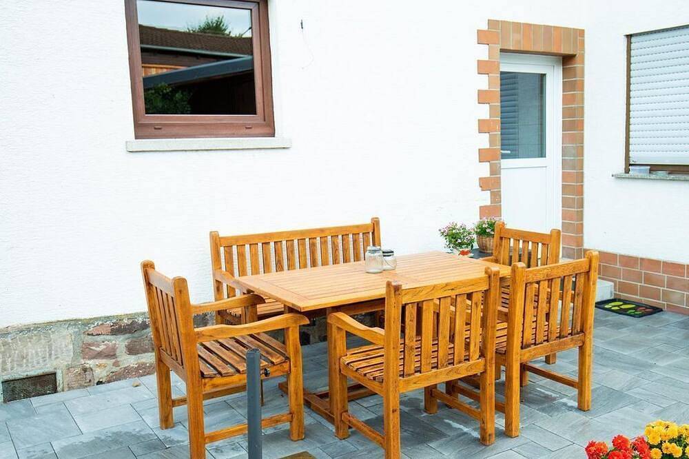 Ganze Wohnung, Ferienwohnung Lioba Eg - Ferienwohnungen Schmitt in Seiferts, Ehrenberg