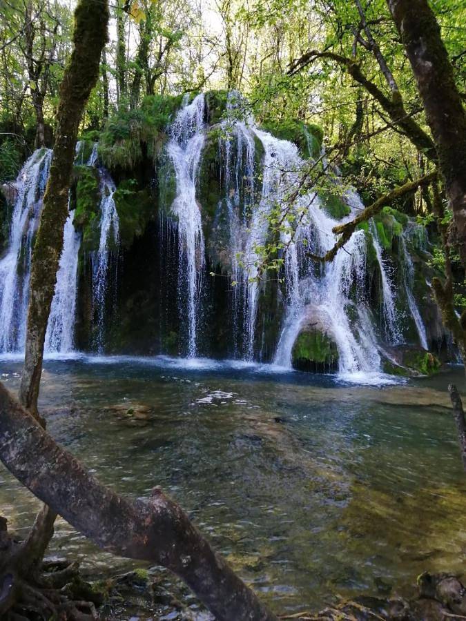 Gîte pour 3 personnes, avec jardin et vue à Chaux-des-Crotenay - 3
