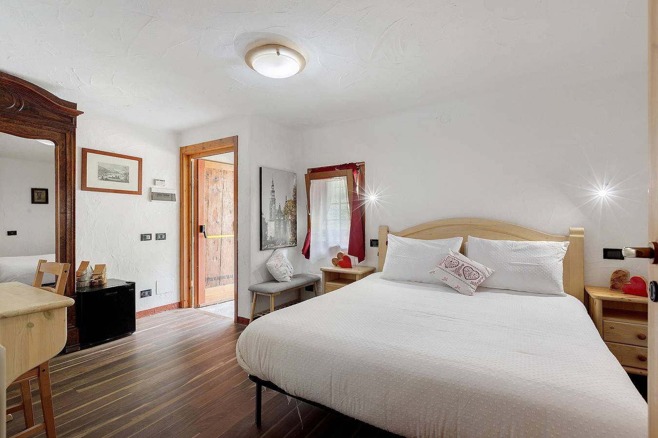 Room 'Camera 5 - Doppia' with Mountain View and Wi-Fi in Comune di Ollomont, Valaisalperna