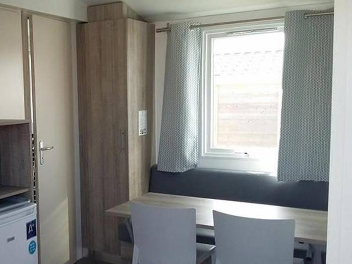 Camping pour 4 personnes, avec bassin pour enfant à Saint-Georges-d'Oléron - 4