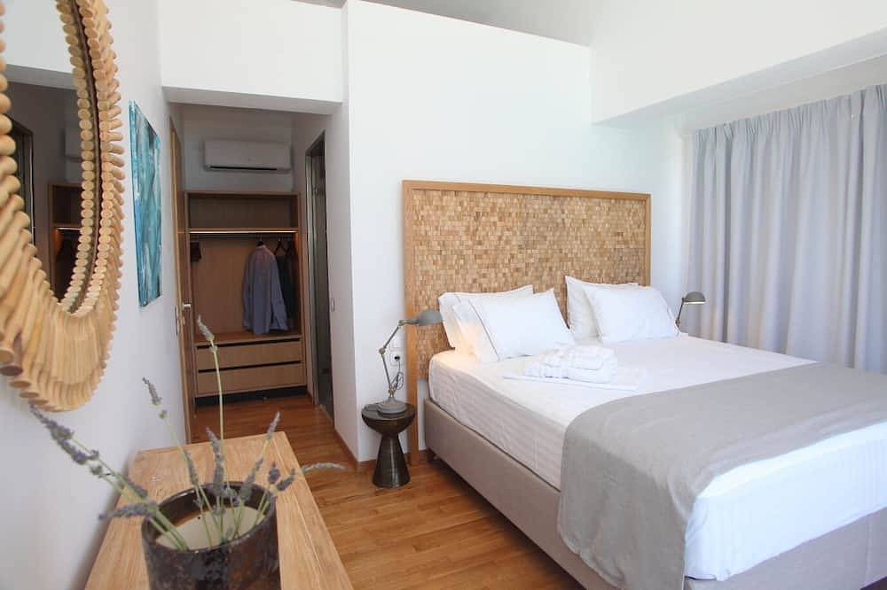 Capro-  New 3-bedroom villa with private pool and stunning view! in Agios Nikitas, Griechenland