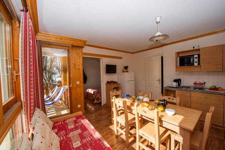 Appart’hôtel pour 8 personnes, avec vue et balcon, animaux acceptés