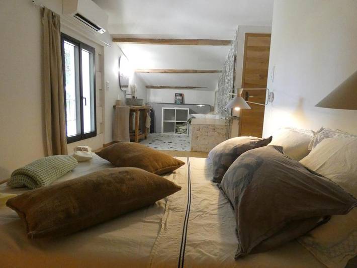 Chambre d’hôte pour 3 personnes, avec terrasse et vue
