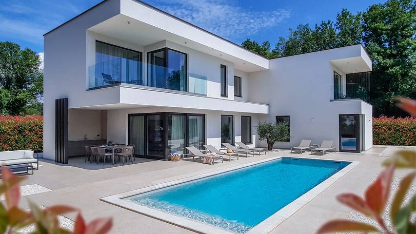 Ferienhaus für 6 Personen, mit Terrasse und Garten in Funtana