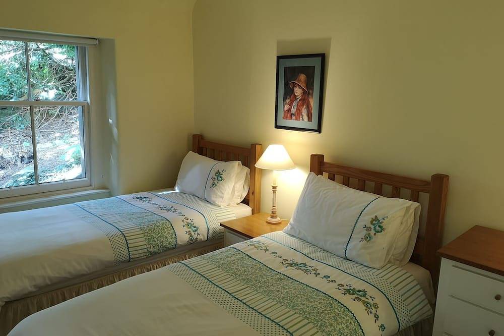 Cottage-Komfort-Ensuite mit Bad-Gartenblick in Pitlochry, Perthshire