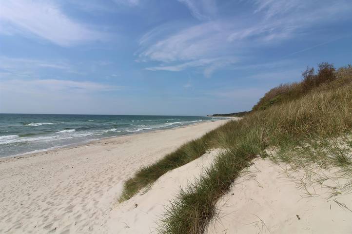 Amazing home in Aakirkeby w/ Sauna, WiFi and 2 Bedrooms in Østre Sømarken, Pedersker