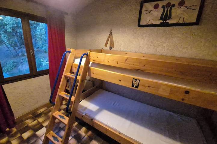 Location de vacances pour 8 personnes, avec terrasse et jardin dans Plage de la Palombaggia - 4