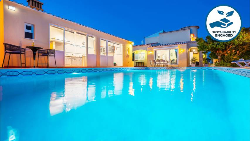Villa para 12 pessoas, com Varanda e Terraço e ainda Jardim em Lagoa