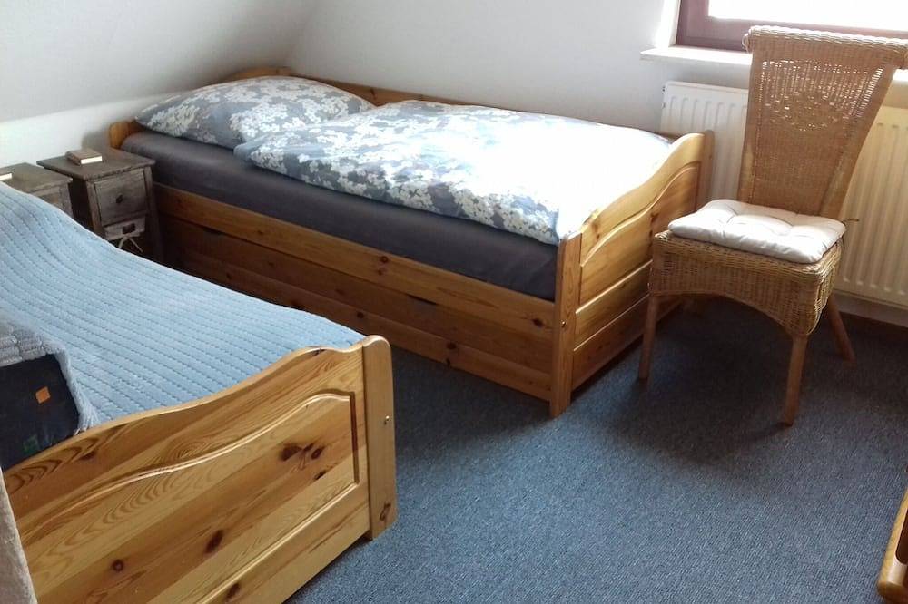 Ganze Wohnung, Familien mit Kindern oder Handwerker sind bei uns herzlich willkommen! in Winsen (Luhe), Nordheide