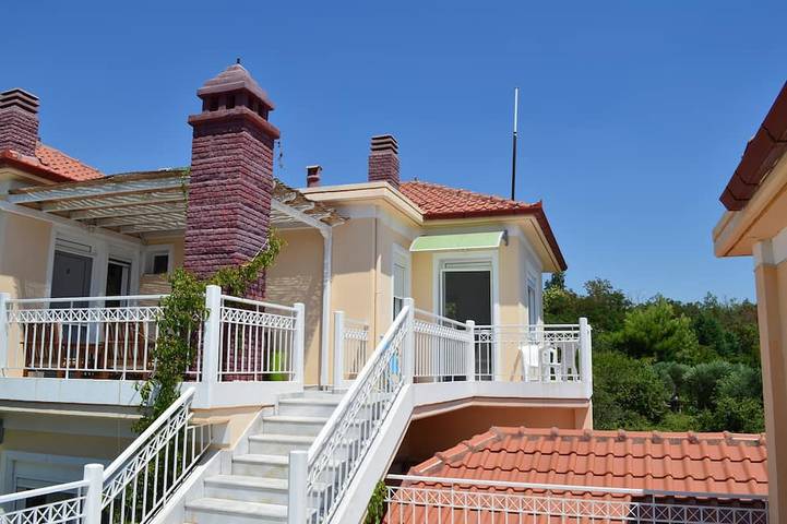 Gîte pour 2 personnes, avec jacuzzi dans Nea Kallikratia