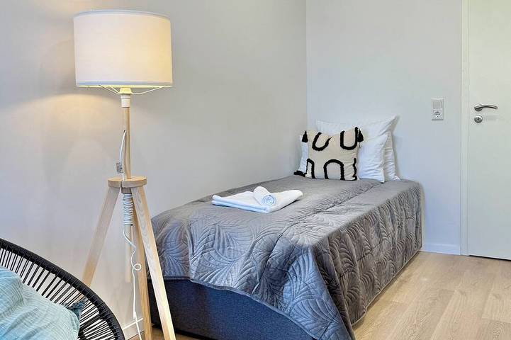 Appartement entier, New apartment, washing machine, Wifi, 3 minutes away from Nordpark Bielefeld in Bielefeld, Rhénanie-du-Nord-Westphalie
