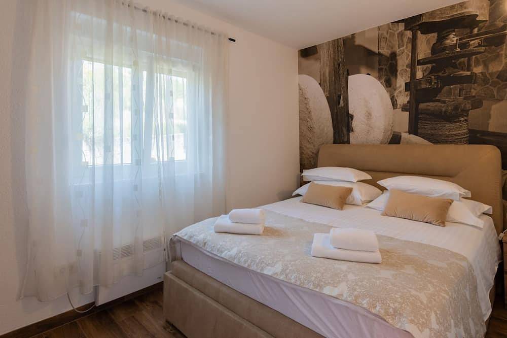 Villa Popovica Dvori by Villas Guide in Šestanovac, Makarska Riviera