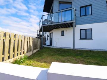 Holiday Home for 6 People in Perranporth, Cornwall, Photo 4
