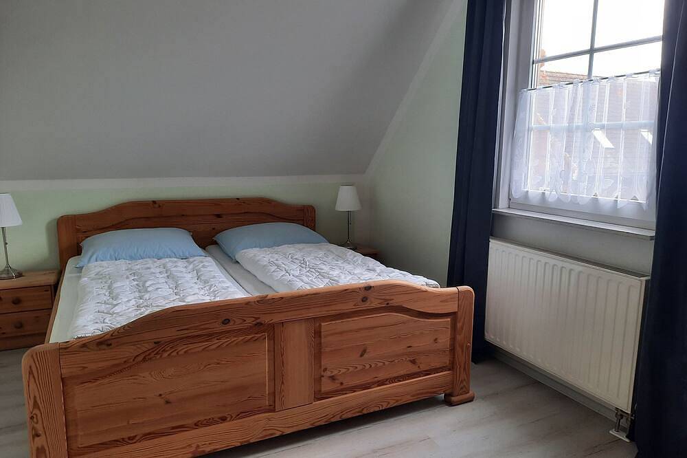 Ganze Wohnung, Fewo Og - Ferienhaus Wilhelmine Usedom- Ferienwohnungen mit Garten in Mölschow, Usedomer Norden