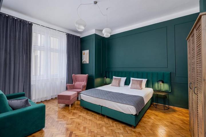 Apartahotel para 9 personas, con jardín en Cracovia