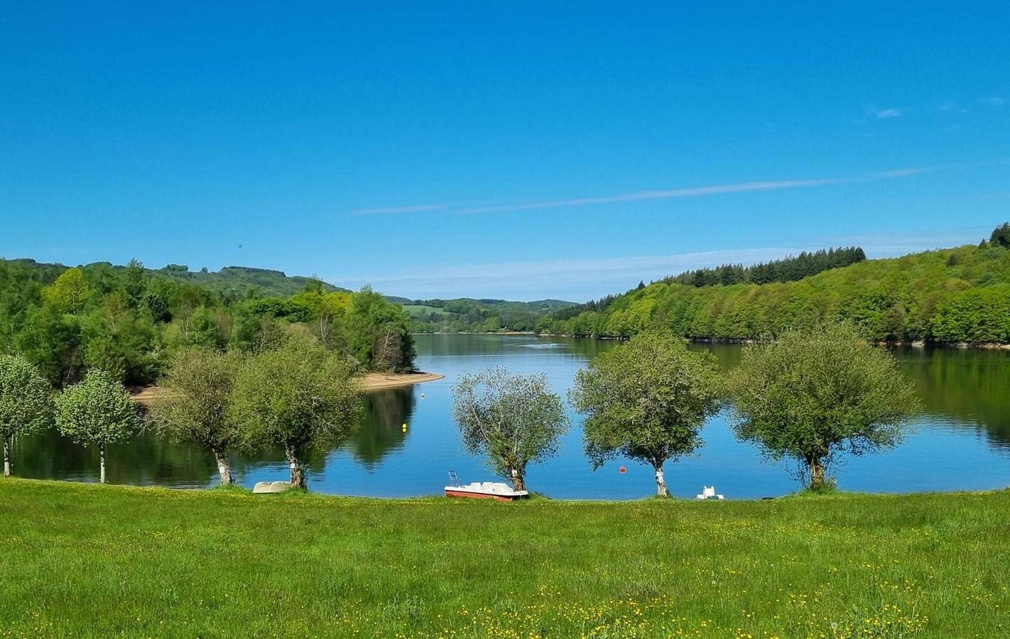 Alojamiento y desayuno 'Chambre D'Hôtes Vésoles' con terraza compartida, Wi-Fi y aire acondicionado in La Salvetat-sur-Agout, Region de Béziers