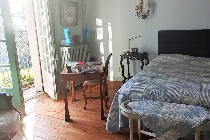 Location de vacances pour 8 personnes, avec jardin à Lussac - 2