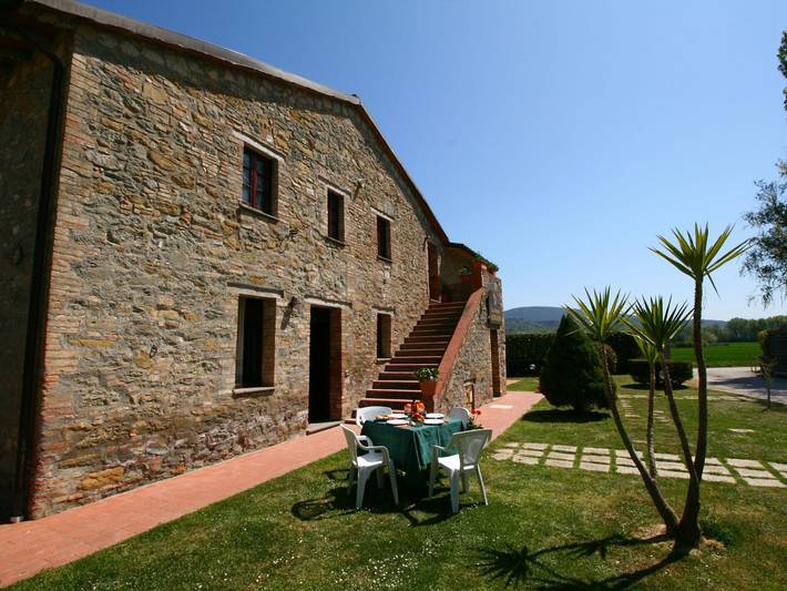 Casa vacanza per 4 persone, con Giardino e Piscina in Lago Trasimeno
