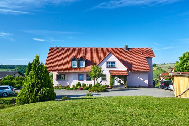 Pension für 2 Personen, mit Balkon/Terrasse und Terrasse sowie Garten in Ebrach