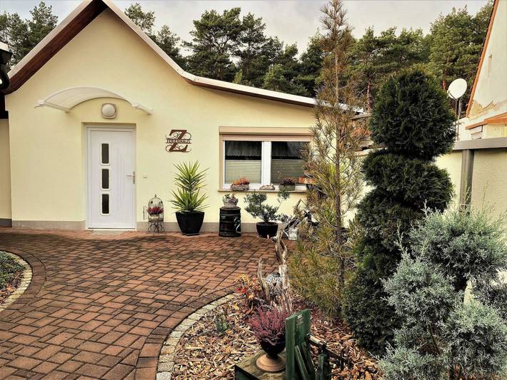 Ferienhaus für 3 Personen, mit Terrasse und Garten - 1