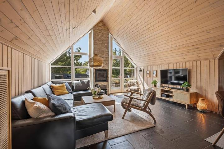Villa für 10 Personen, mit Balkon/Terrasse und Whirlpool sowie Sauna in Blavand - 2