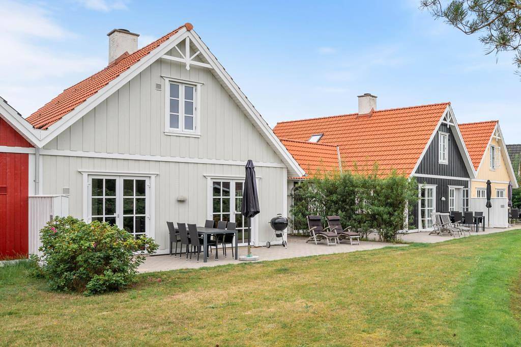 Schöne Ferienwohnung mit Sauna und Whirlpool im Herzen Blåvands in Blavand, Varde