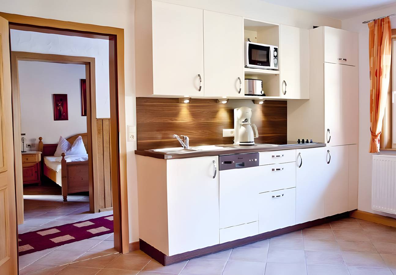 Geheel appartement, Vakantiewoning 'Apfelblüte' met bergzicht, gemeenschappelijk zwembad en wifi in Wolfach, Central Black Forest