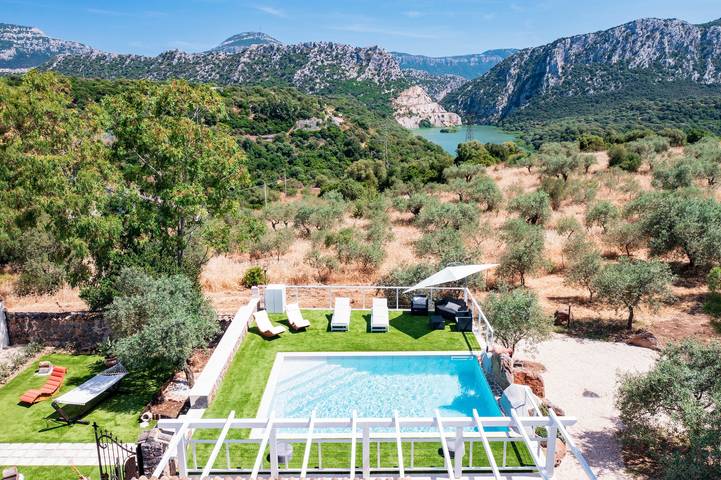 Agriturismo per 6 persone, con Giardino e Vista lago a Dorgali