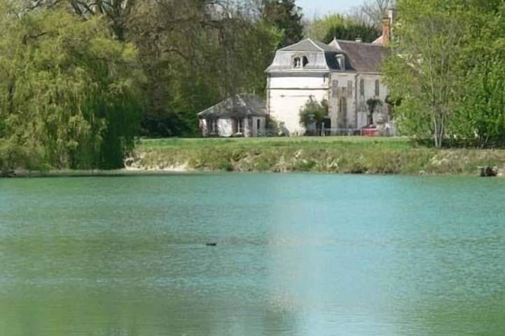 Cottage pour 4 personnes, avec terrasse et jardin dans Vraux