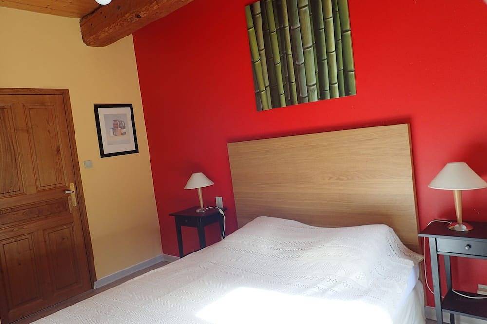 Apartamento entero, Apartamento independiente Ruoms en el molino de aceite con piscina privada in Ruoms, Ardèche