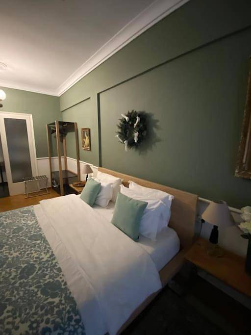 Appartement entier, Three-Bedroom Apartment in Serrès, Région de Serres