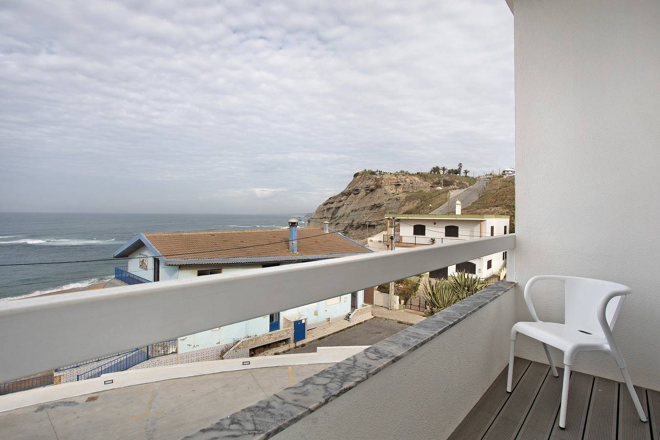 Room 'Vista Mar 4' with Balcony and Wi-Fi in Ribamar, Lissabon distrikt