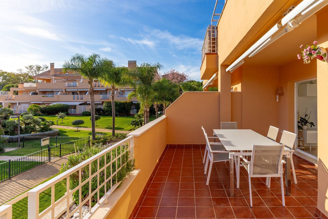 Hel leilighet, Ferieleilighet for 4 personer med hage in Marbella Øst, Marbella