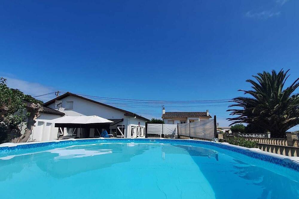 Villa Las Catedrales | Swimming Pool | Beach Front | in Barreiros, Galician Coast
