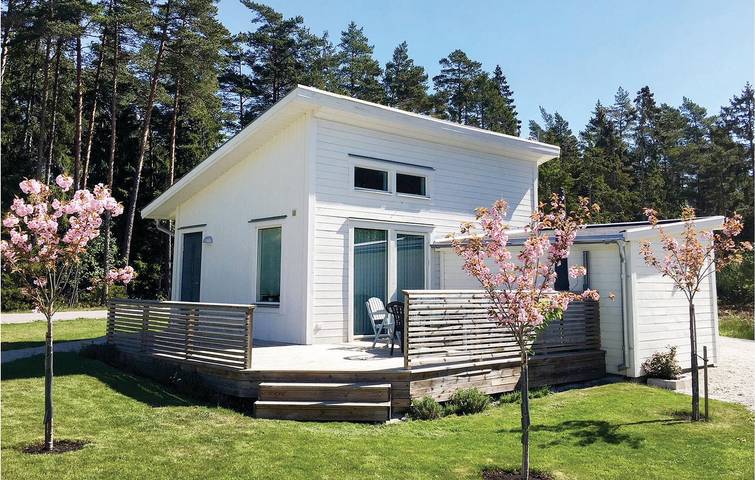 Ferieudlejning for 5 personer, med Terrasse i Gotland