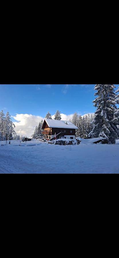 Chambre d’hôte pour 2 personnes, avec vue ainsi que jardin et terrasse, animaux acceptés