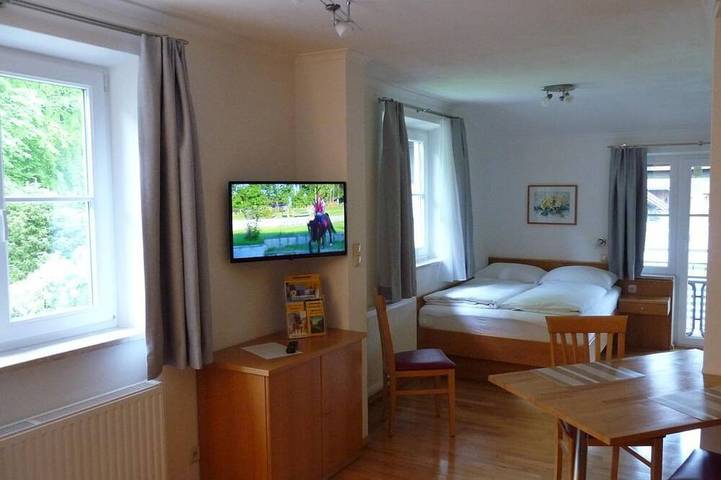 Ferienwohnung für 2 Personen, mit Balkon und Garten in Fuschl am See - 2