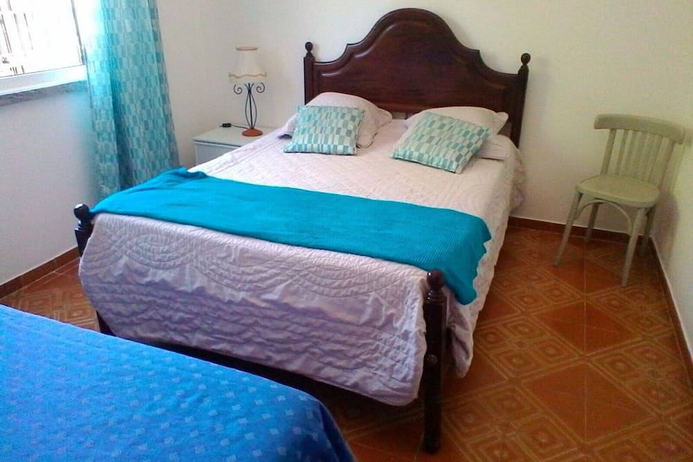 Hübsche Villa Für 8 Personen Mit Picine Und Privatem Garten 3Km Strände in Moncarapacho, Parque Natural da Ria Formosa