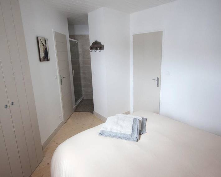 Chambre d’hôte pour 2 personnes, avec vue ainsi que jardin et piscine sur l' Île de Ré - 3