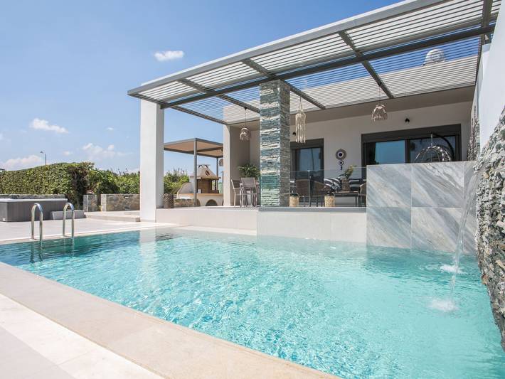 Ferienhaus für 4 Personen, mit Pool in Afantou