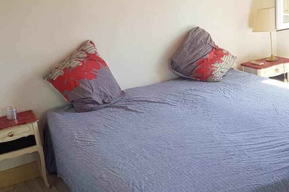 Charmante Maison en Pierre Avec Piscine Proche de la mer in Sorède, Céret region