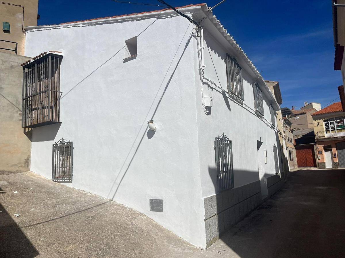 Four-Bedroom House in Carcelén, La Manchuela