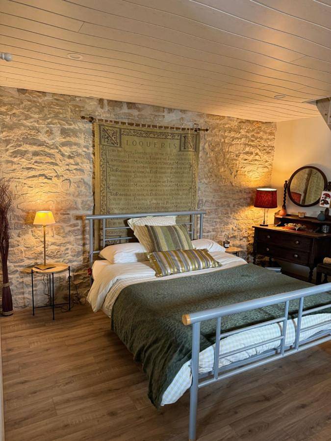 Tracie's in Nanteuil-en-Vallée, Charente