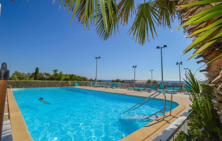 Gîte pour 5 personnes, avec terrasse et piscine à Cervione - 3