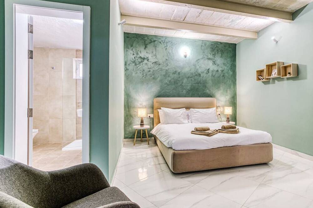 Spectacular 5Br Townhouse located in Sliema in Tas-Sliema, Insel Malta