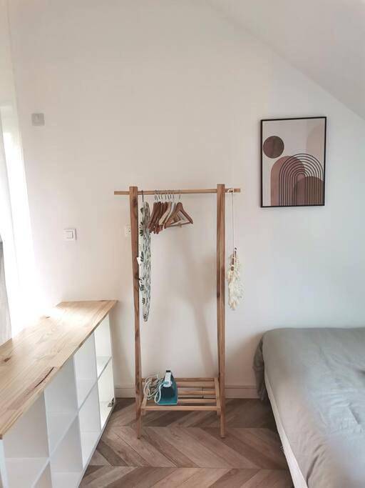 Gîte pour 2 personnes, avec jardin ainsi que balcon et vue à Saint-Barthélemy-d'Anjou - 4