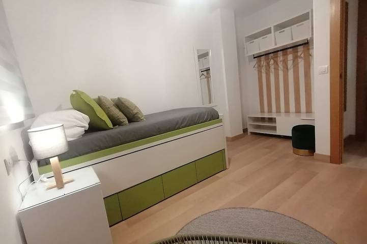 Gîte pour 4 personnes, avec Balcon à La Zubia - 3